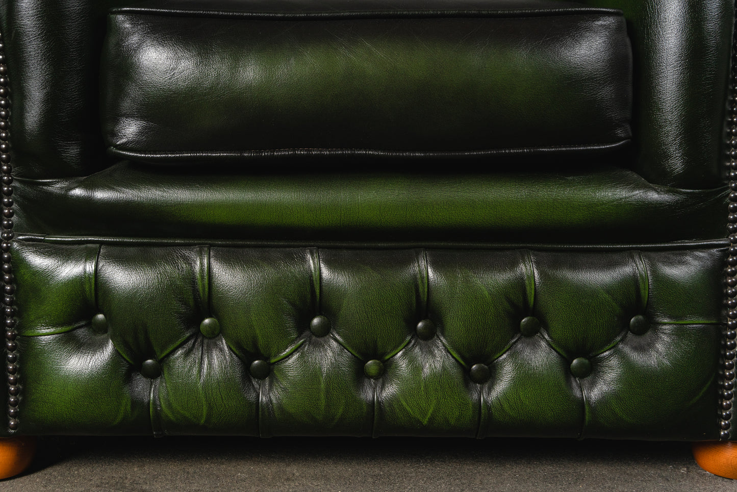 Loungesessel im Chesterfield Stil - Sessel Chair Lounge Loungechair Alt Vintage MÖBLINGER