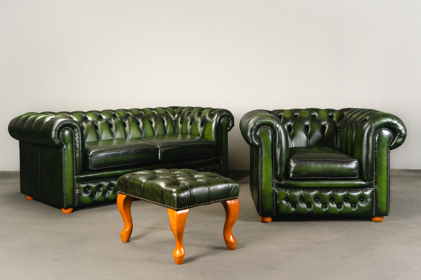 Ledersofa im Chesterfield Stil - Ledercouch Stuhl Chair Englischer Stil Lounge Clubsessel Alt Vintage MÖBLINGER