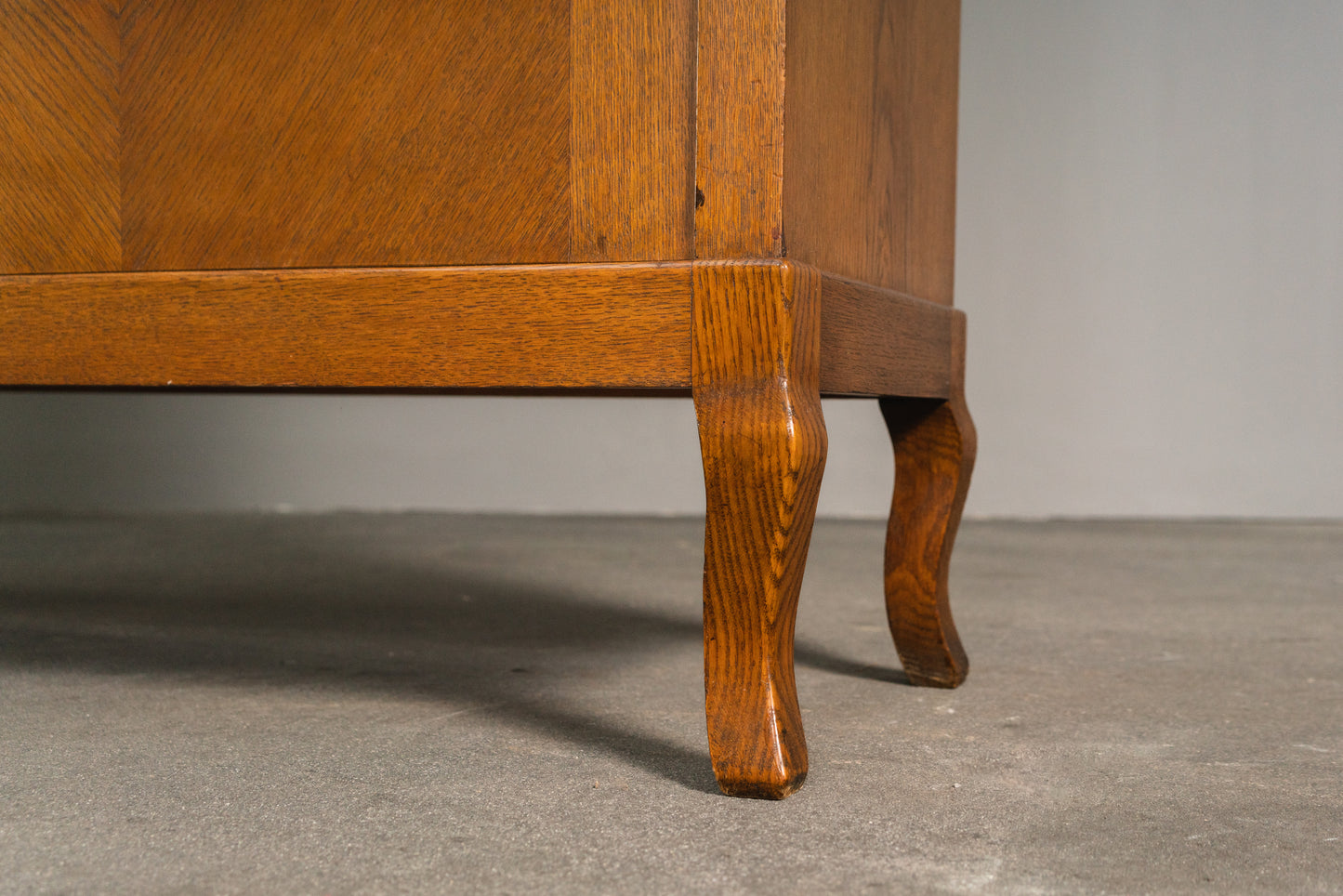 Eleganter Jugendstil Bücherschrank, Anfang des 20.Jahrhunderts - Vitrine Sideboard Highboard Kommode Eiche Alt Antik MÖBLINGER