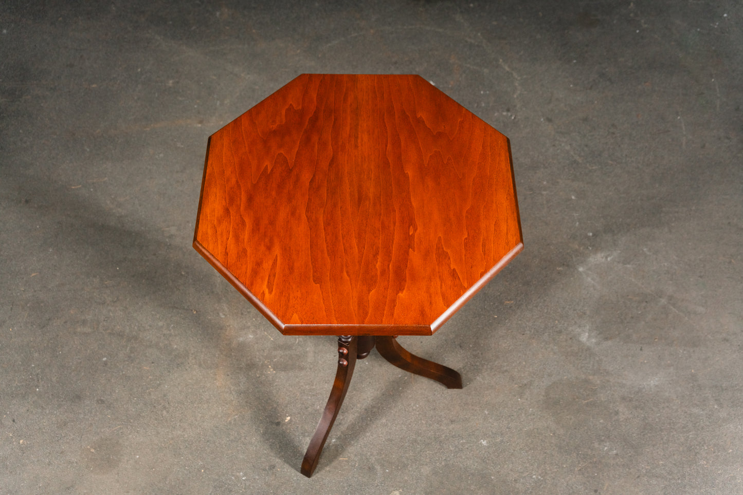 Schönes Paar Beistelltische, zweite Hälfte 19. Jahrhundert & zweite Hälfte des 20.Jahrhunderts - Antik Tisch Konsole Blumen Vintage Alt MÖBLINGER