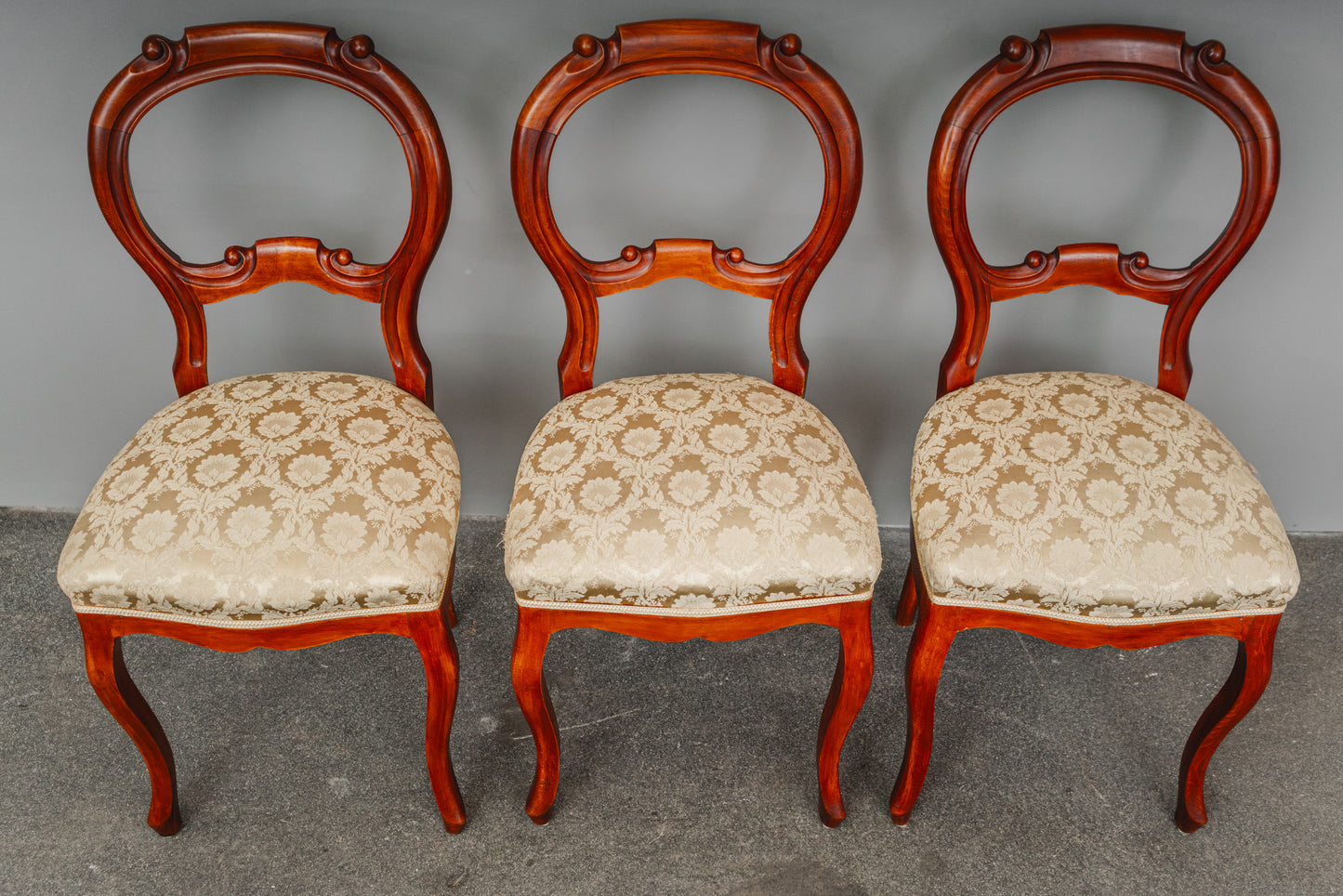 Elegantes 4er Set Stühle im Biedermeier Stil