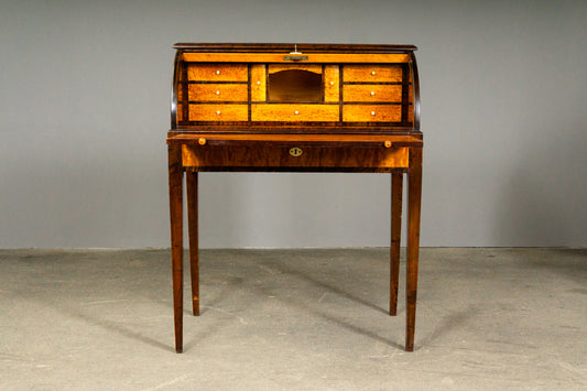 kleiner Sekretär im Biedermeier Stil
