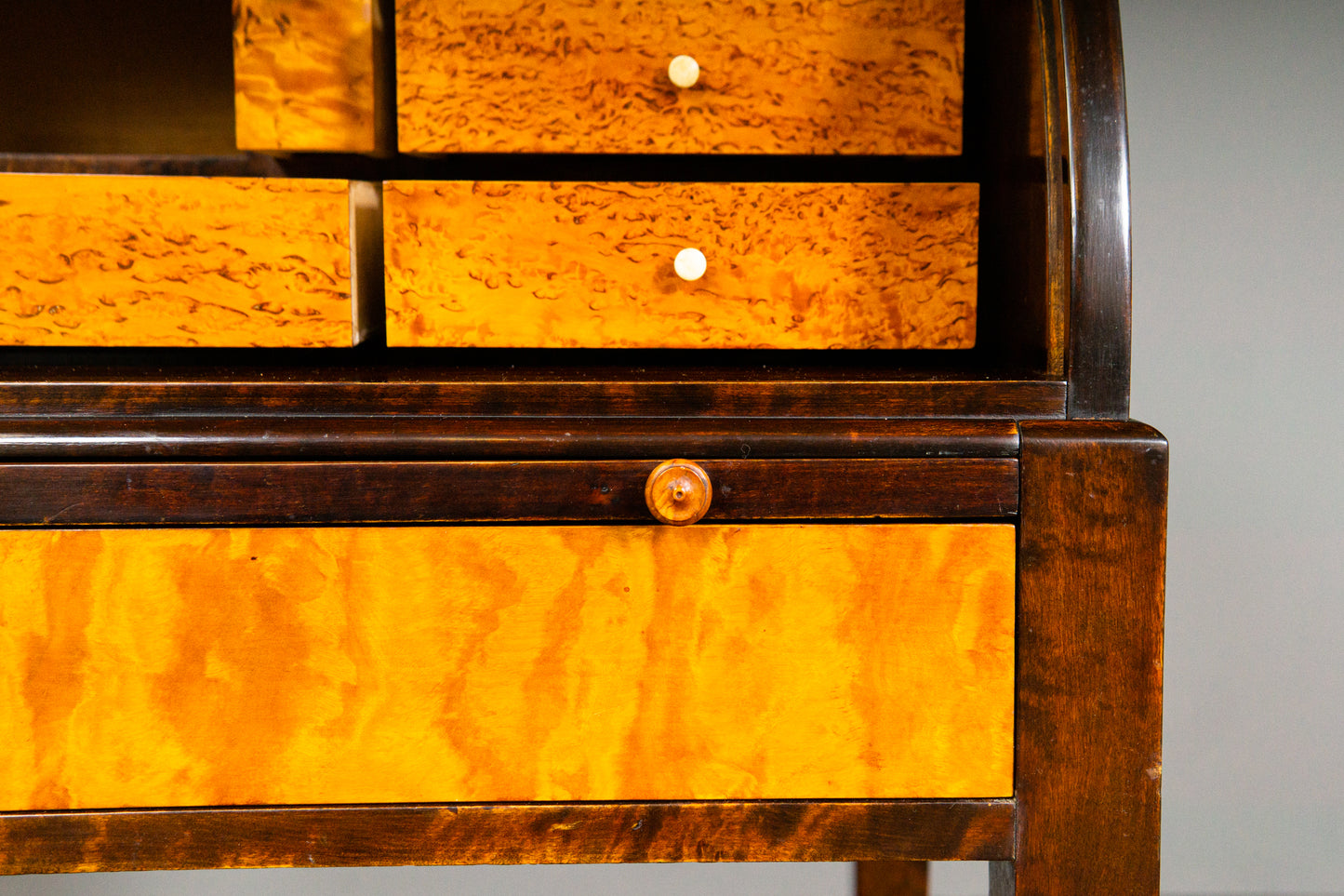 kleiner Sekretär im Biedermeier Stil