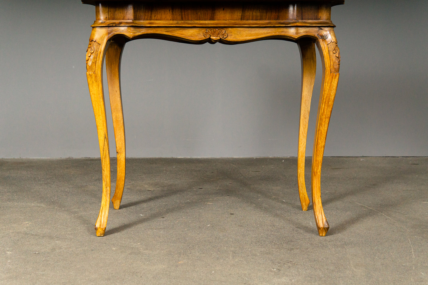 Elegante Konsole im Biedermeier Stil