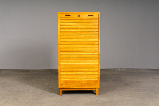 Praktischer Mid-Century Rollladenschrank