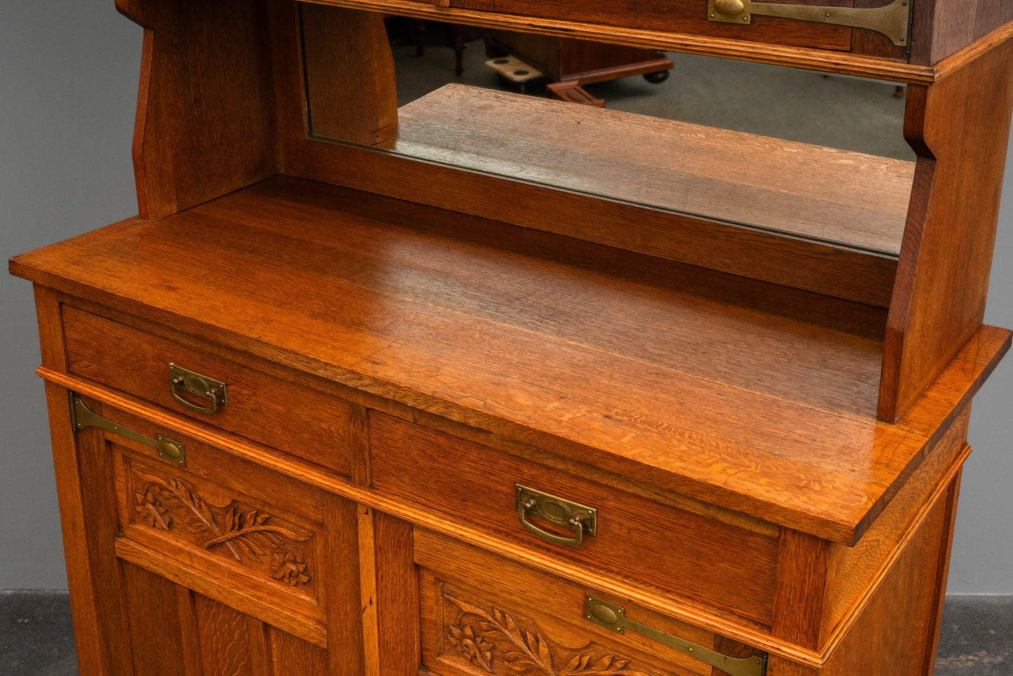 Jugendstil Buffetschrank in Eiche - Anfang des 20.Jahrhunderts