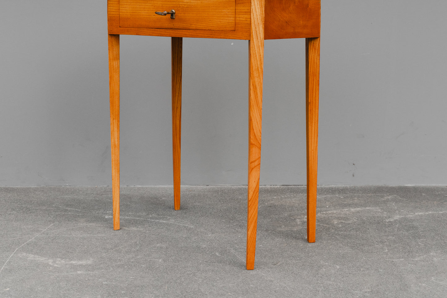Nähtisch im Biedermeier Stil in Esche - 1.Hälfte des 20.Jahrhunderts