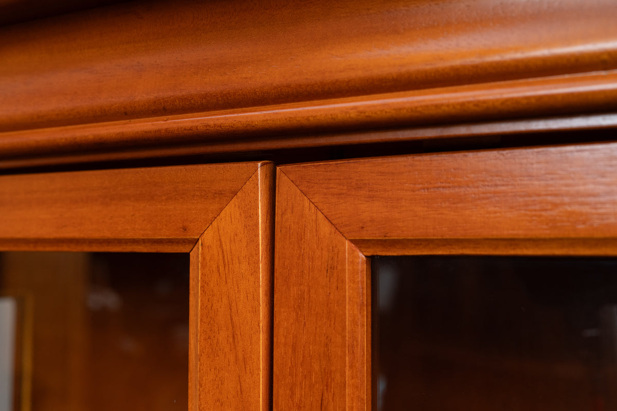 Vitrinenschrank im Biedermeier Stil - Ende des 20.Jahrhunderts