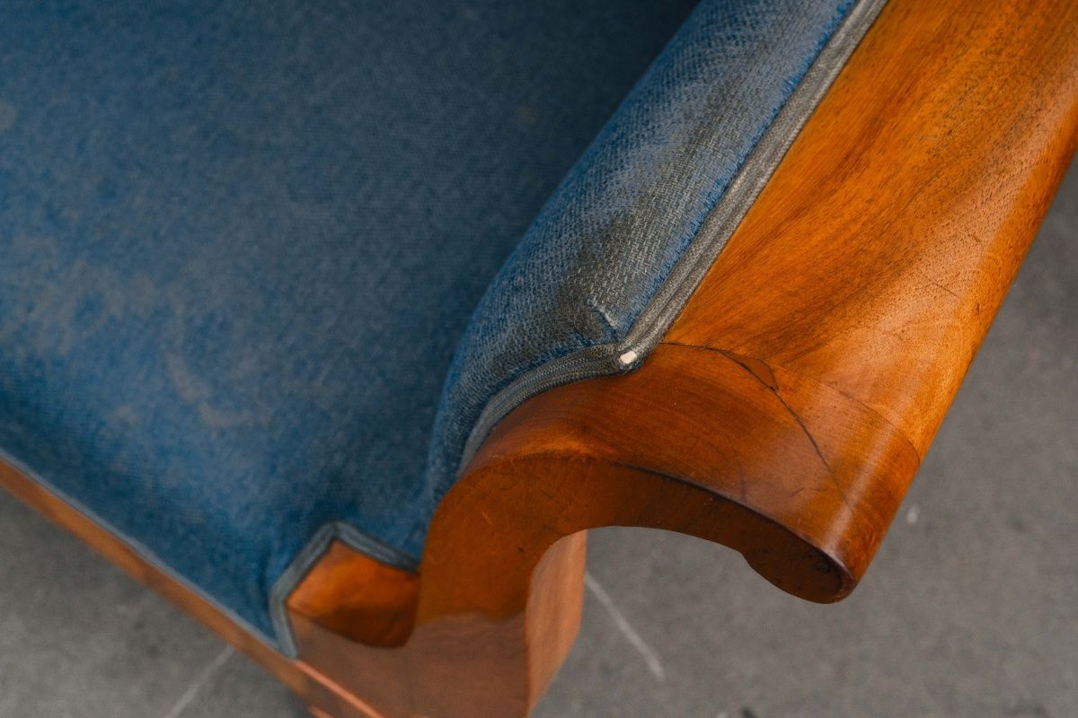 Biedermeier Sofa in Nussbaum - 1.Hälfte des 19.Jahrhunderts