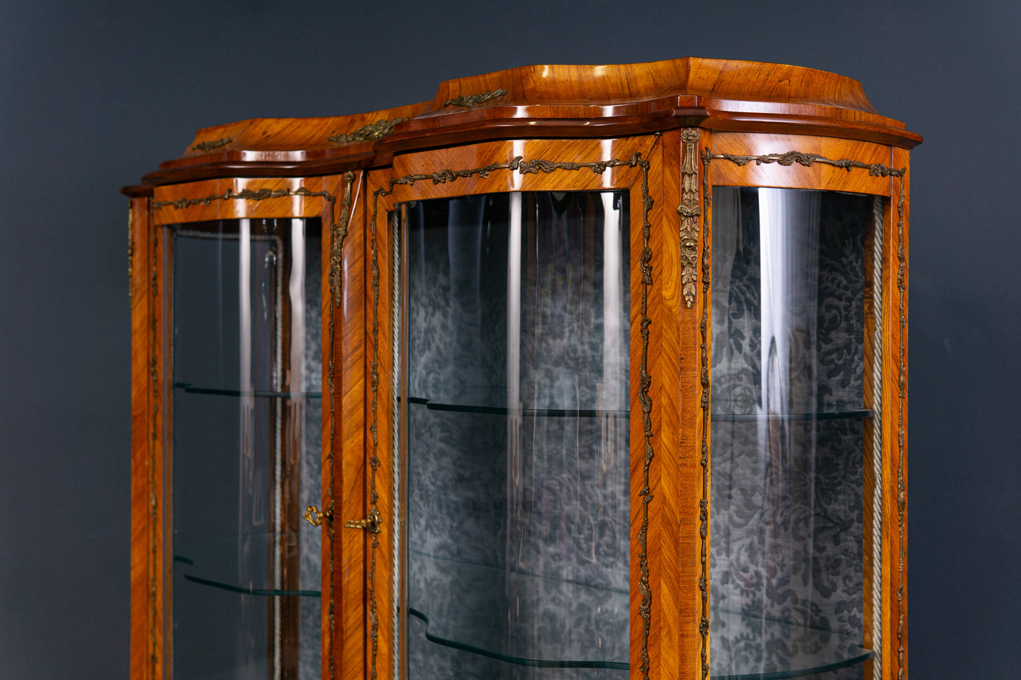 Vitrine Regal Schrank Kommode Anrichte Buffet Alt Antik MÖBLINGER 2309_1903