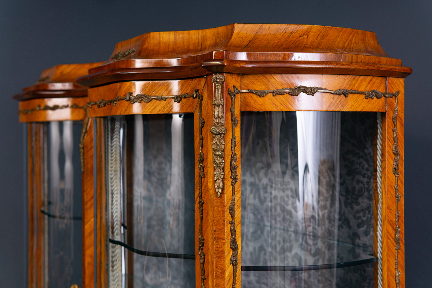 Vitrine Regal Schrank Kommode Anrichte Buffet Alt Antik MÖBLINGER 2309_1903