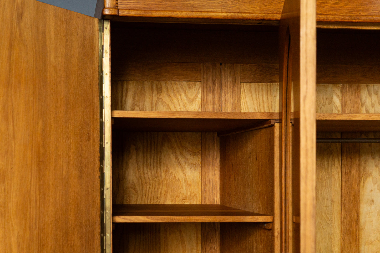 Vintage Kleiderschrank Regal Kommode Schrank Alt Antik MÖBLINGER 2504_1402