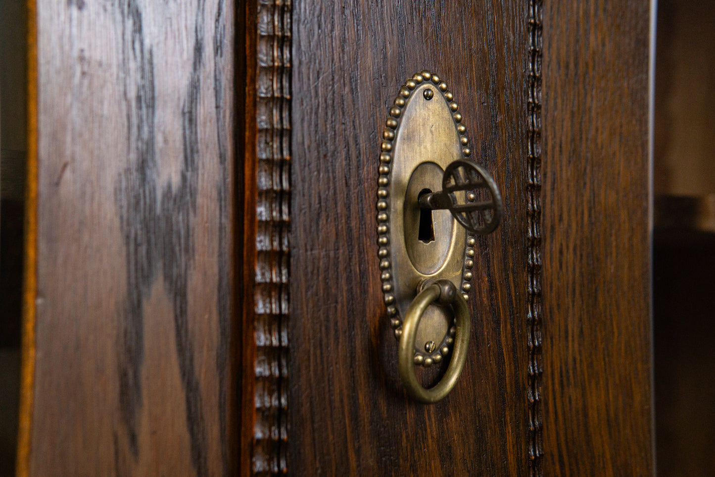 Antik Bücherschrank Regal Schrank Kommode Vintage Alt MÖBLINGER 2504_1403
