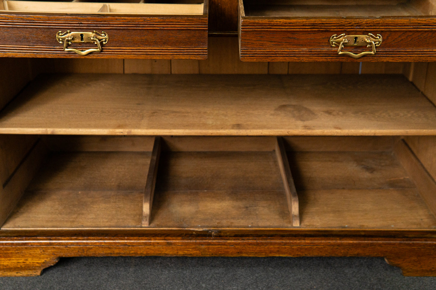 wunderschönes Jugendstil Aufsatzbuffet, Anfang des 20.Jahrhunderts - Eiche Buffet Schrank Anrichte Vitrine Alt Antik MÖBLINGER