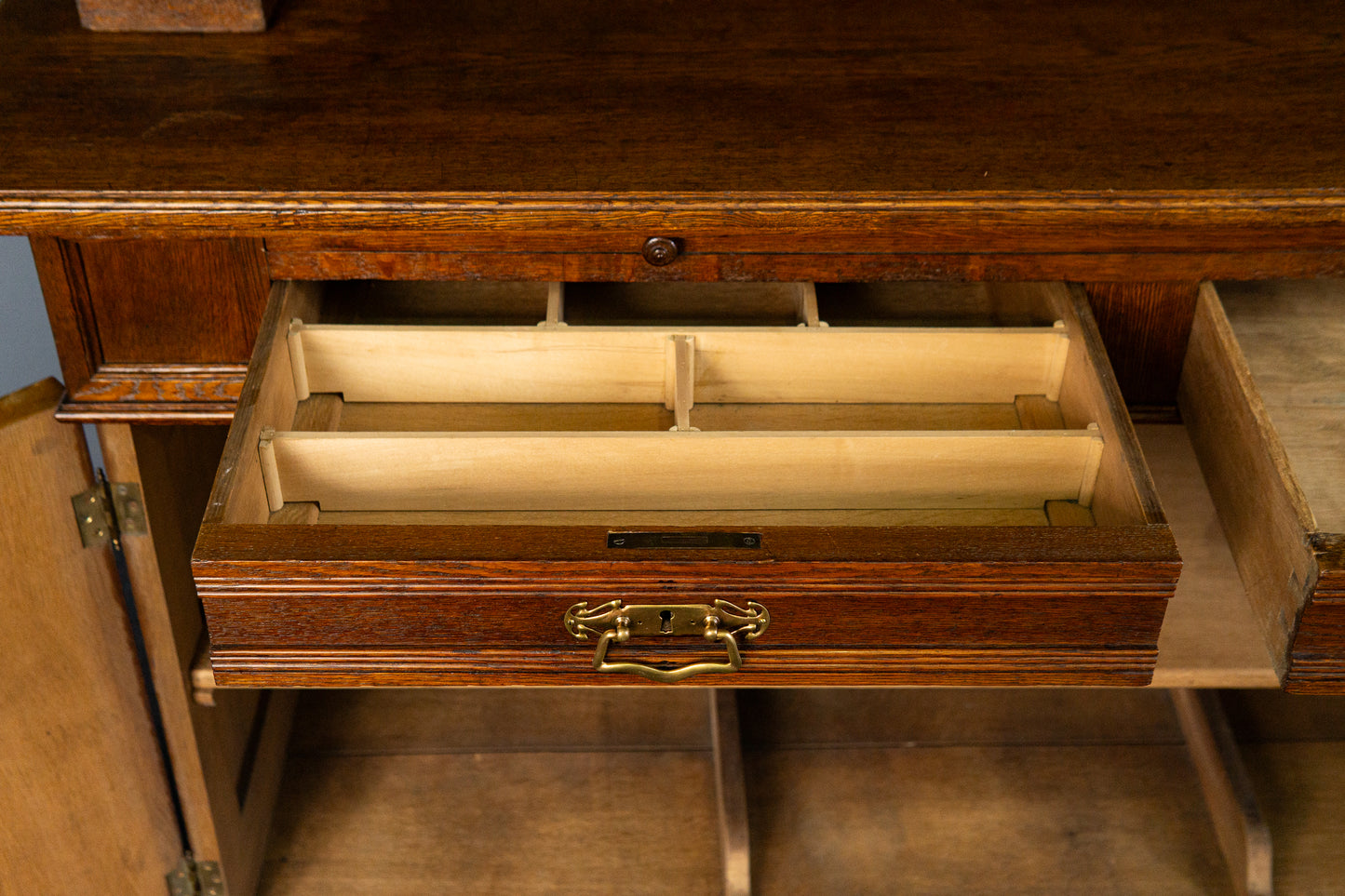 wunderschönes Jugendstil Aufsatzbuffet, Anfang des 20.Jahrhunderts - Eiche Buffet Schrank Anrichte Vitrine Alt Antik MÖBLINGER