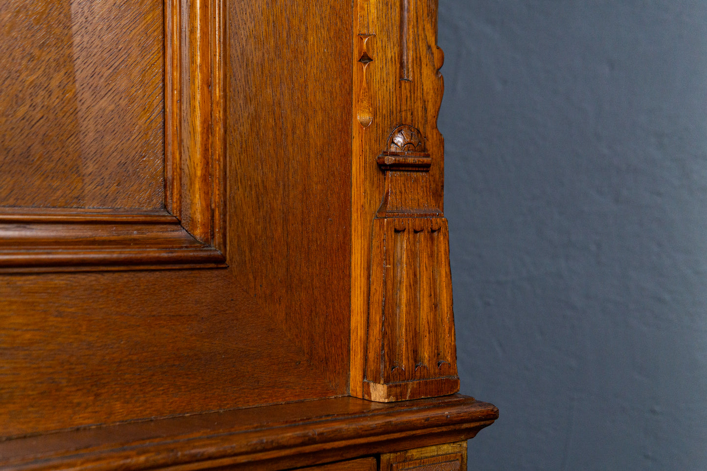 formschöner Gründerzeit Wäscheschrank, 2.Hälfte des 19.Jahrhunderts - Regal Kleiderschrank Kommode Garderobe zweitürig Alt Antik MÖBLINGER