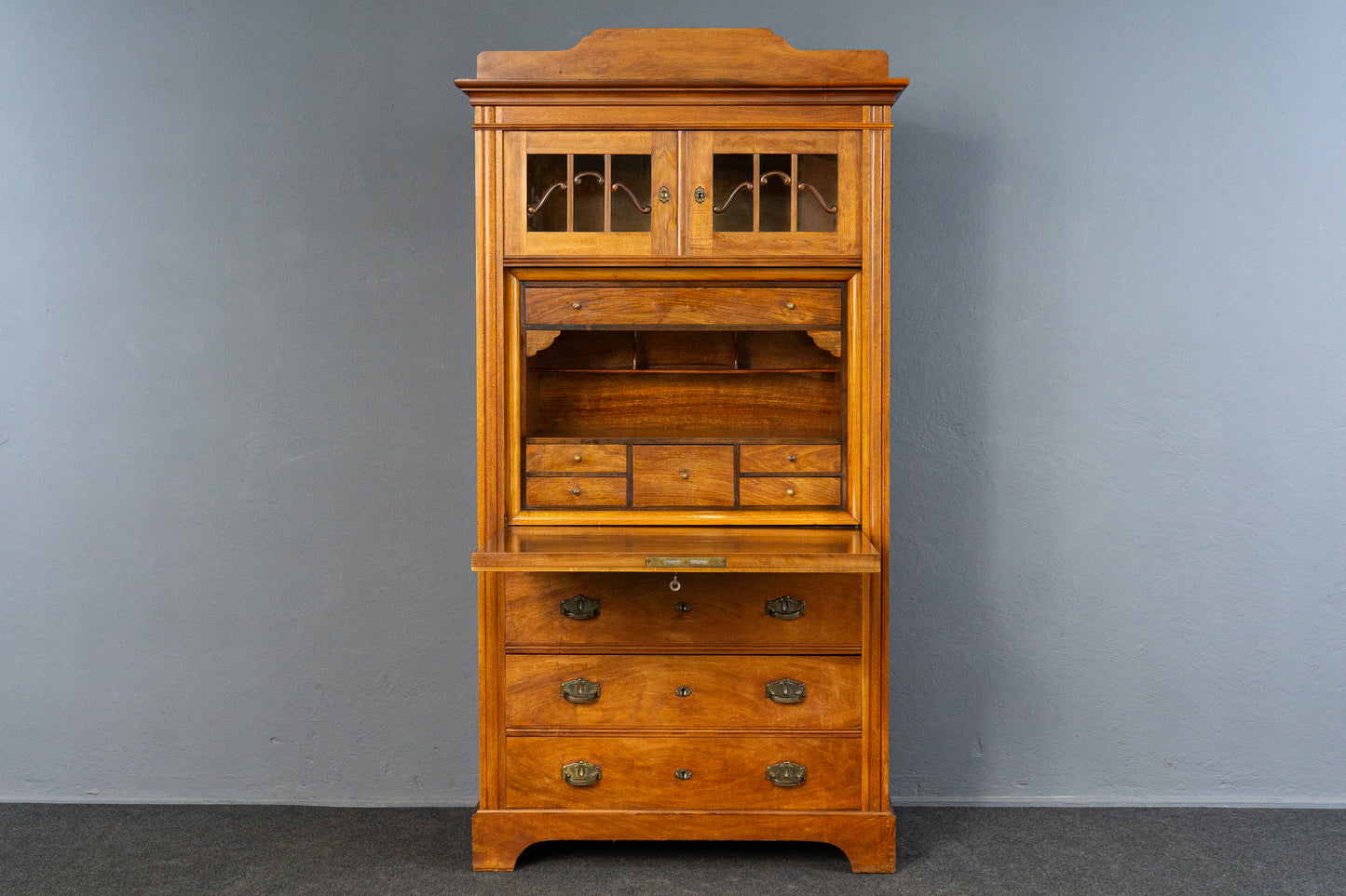 eleganter Jugendstil Standsekretär, Anfang des 20.Jahrhunderts - Sekretär Schrank Schreibtisch Kommode Nussbaum Büro Alt Antik MÖBLINGER