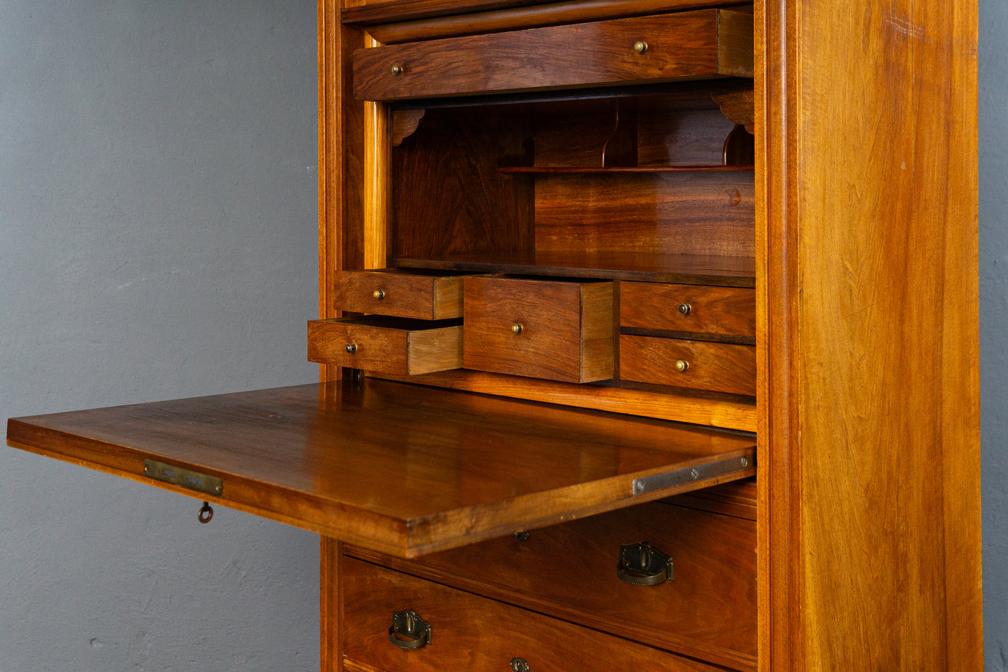 eleganter Jugendstil Standsekretär, Anfang des 20.Jahrhunderts - Sekretär Schrank Schreibtisch Kommode Nussbaum Büro Alt Antik MÖBLINGER