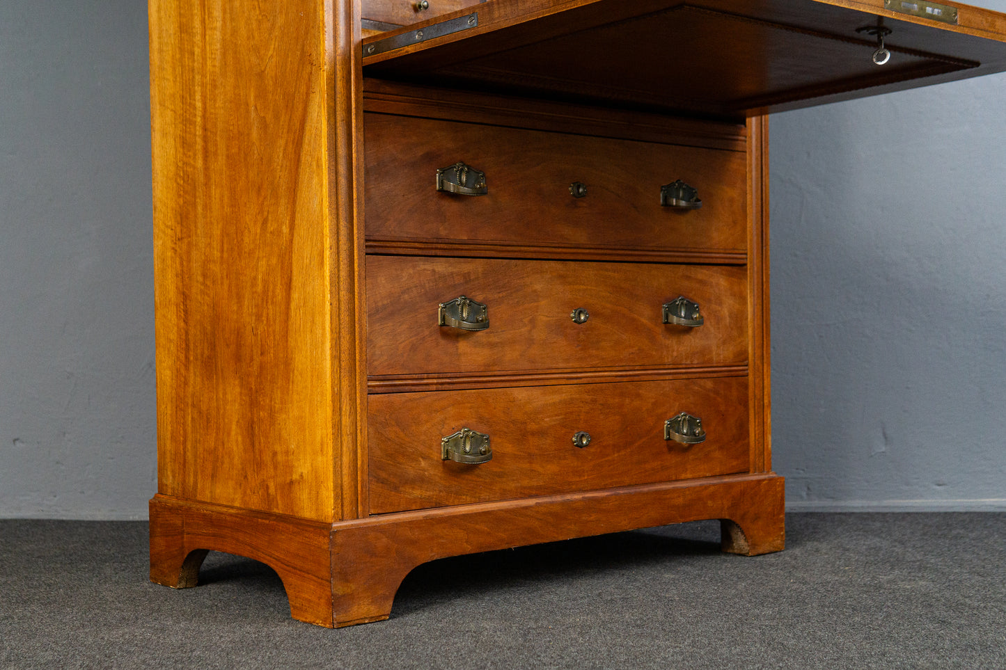 eleganter Jugendstil Standsekretär, Anfang des 20.Jahrhunderts - Sekretär Schrank Schreibtisch Kommode Nussbaum Büro Alt Antik MÖBLINGER