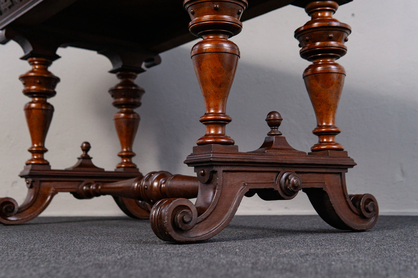 Gründerzeit Antik Tisch Stuhl Bank Hocker Table Salon MÖBLINGER 2410_2101