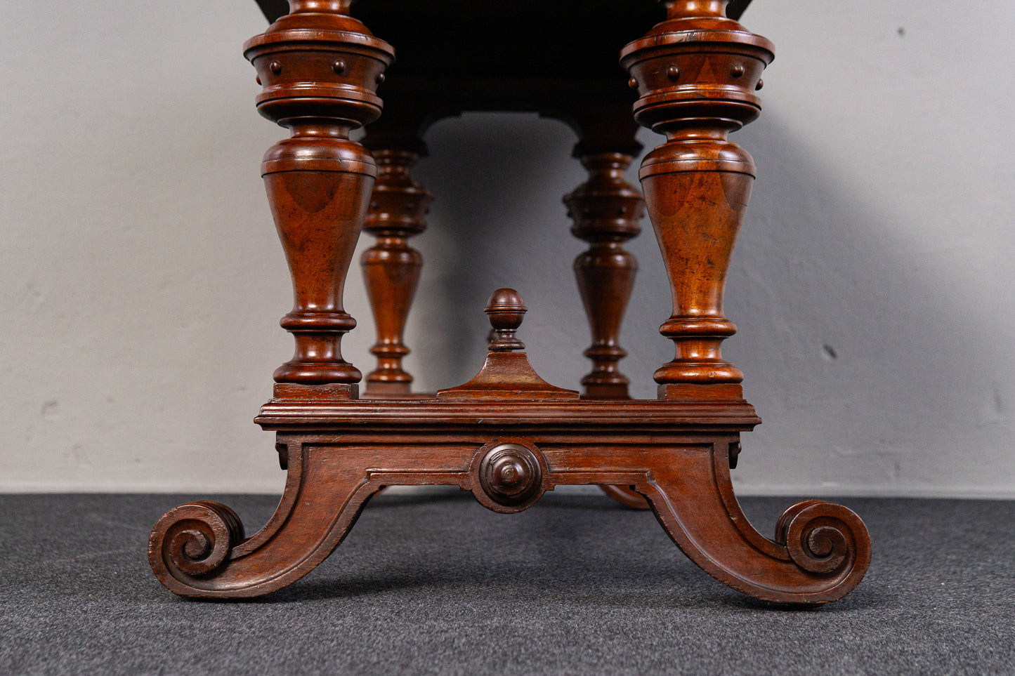 Gründerzeit Antik Tisch Stuhl Bank Hocker Table Salon MÖBLINGER 2410_2101