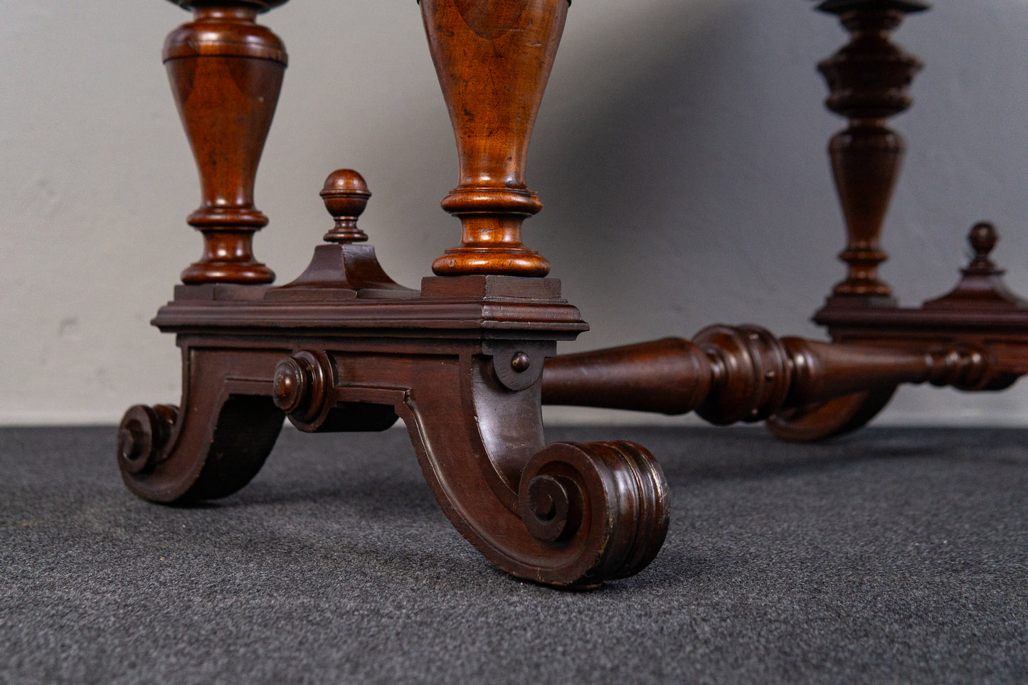 Gründerzeit Antik Tisch Stuhl Bank Hocker Table Salon MÖBLINGER 2410_2101