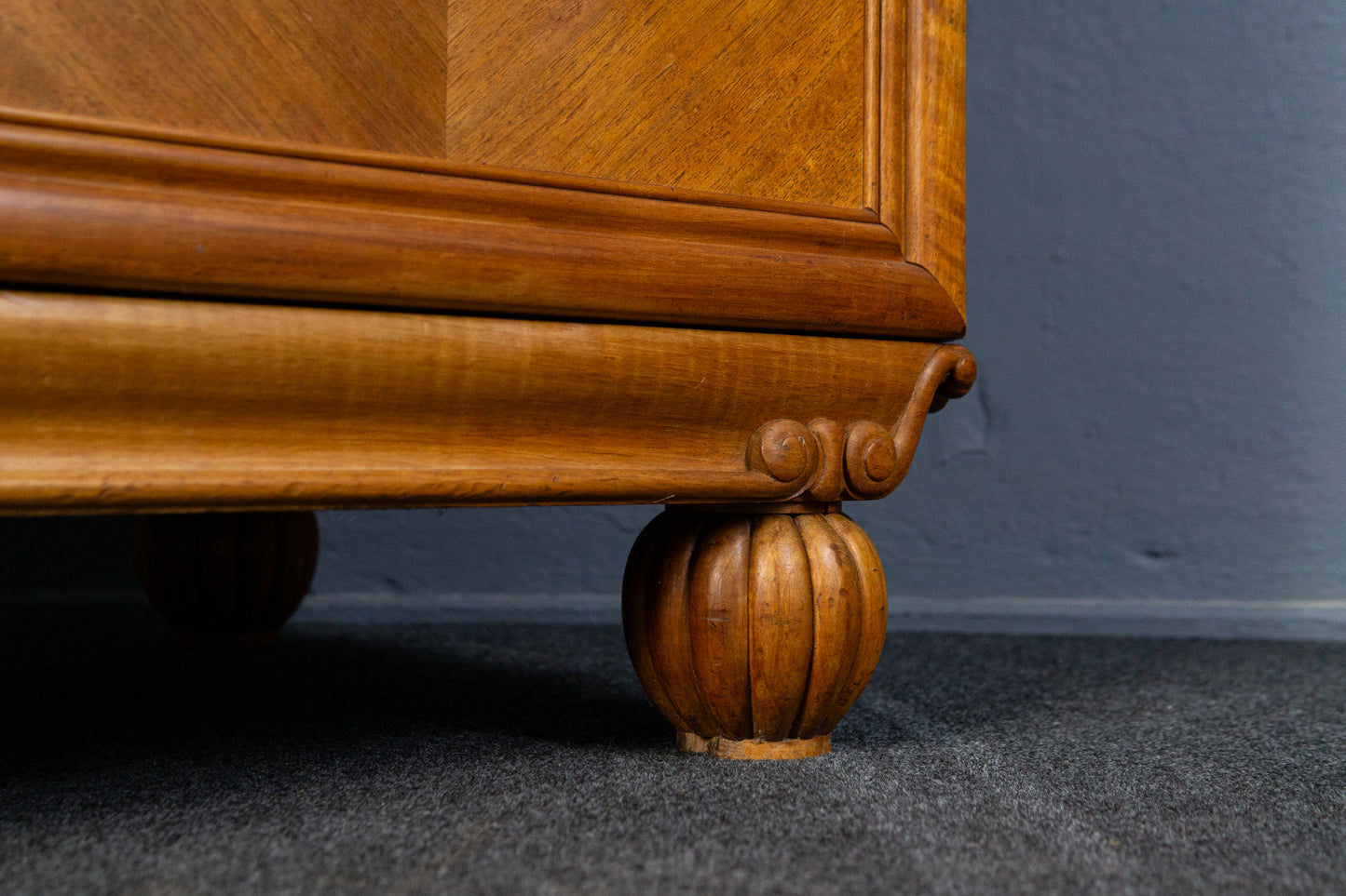 außergewöhnlicher Jugendstil Kleiderschrank, Anfang des 20.Jahrhunderts - Wäscheschrank Kommode Garderobe Regal Alt Antik MÖBLINGER