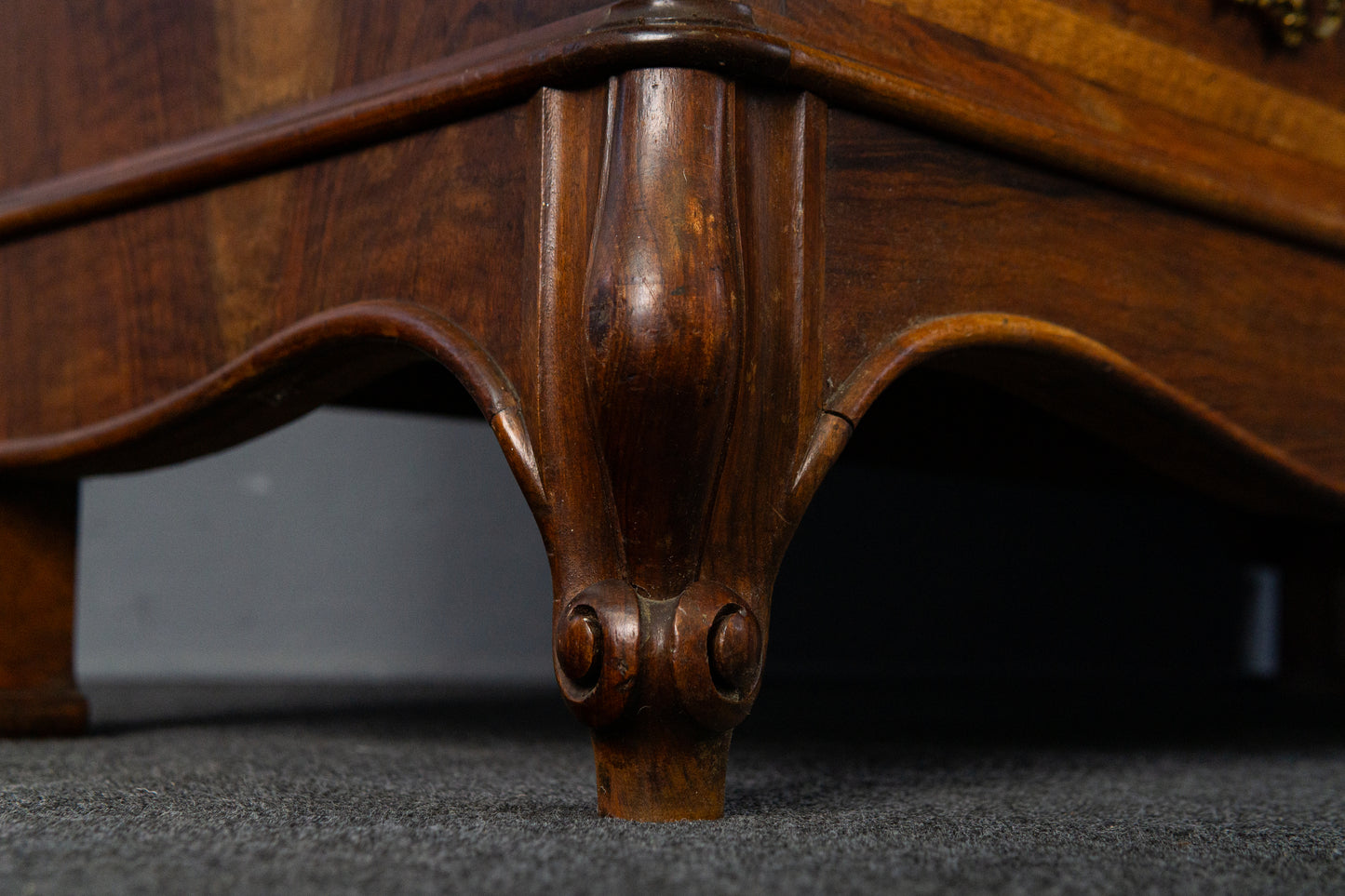 eleganter asymmetrischer Kleiderschrank, Jugendstil um 1900 - Garderobe Regal Kommode Alt Antik MÖBLINGER