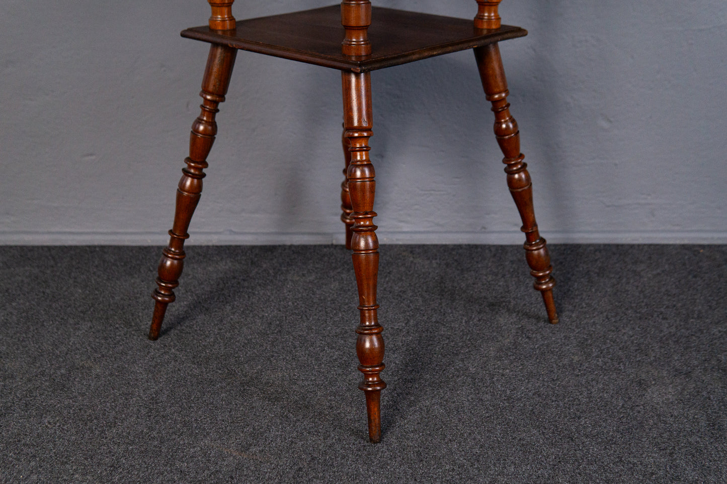 Tisch Blumentisch Beistelltisch Regal Hocker Alt Antik MÖBLINGER 2410_2802
