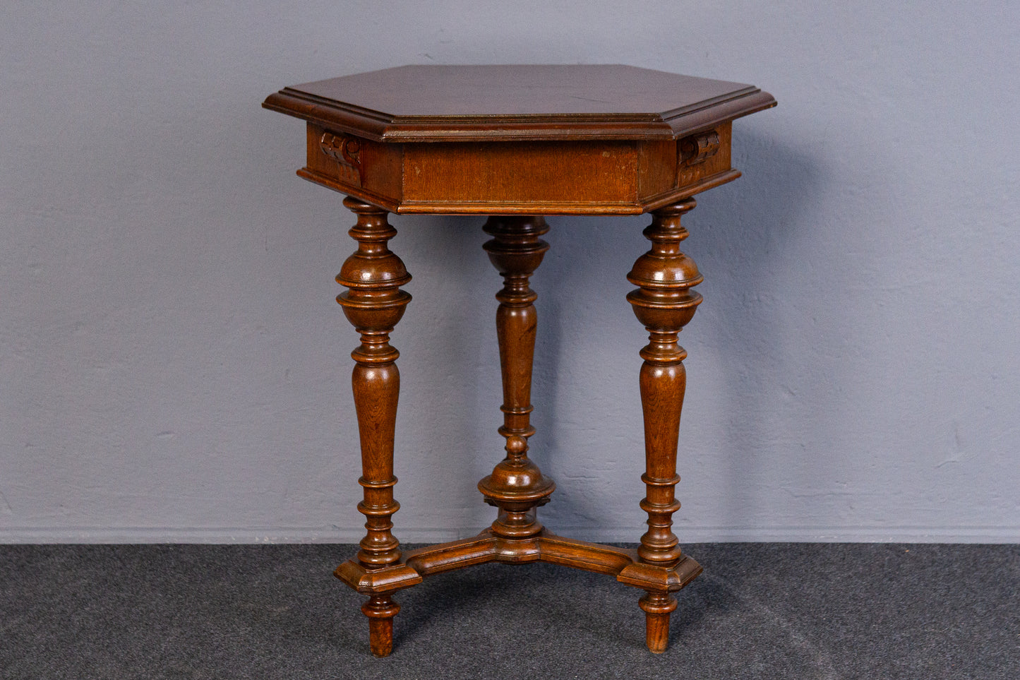 Gründerzeit Beistelltisch Antik Tisch Bank Sofa Table MÖBLINGER 2411_0406