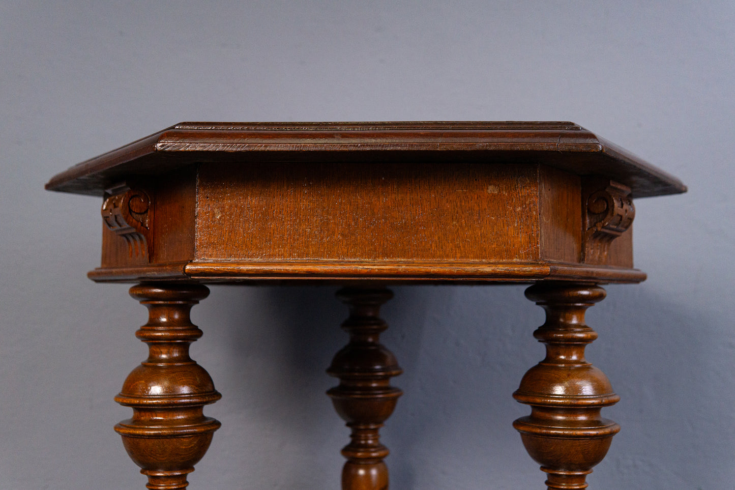 Gründerzeit Beistelltisch Antik Tisch Bank Sofa Table MÖBLINGER 2411_0406
