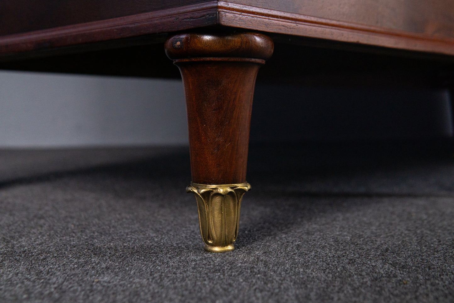 großer Neo Empire Schrank Regal Kommode Garderobe Antik MÖBLINGER 2411_1801