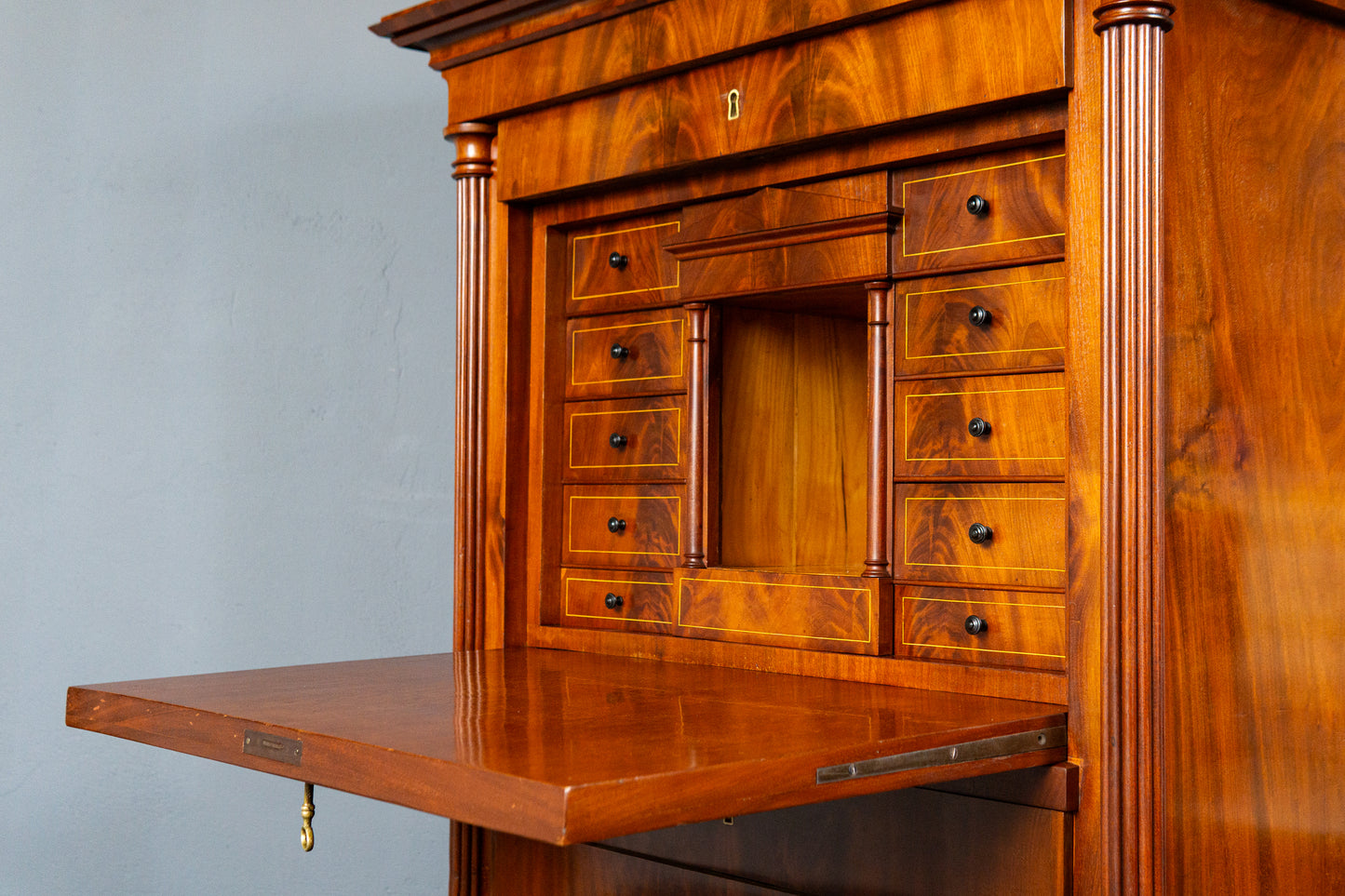 Sekretär Schreibtisch Büro Desk Schrank Regal Antik Alt MÖBLINGER 2411_2607