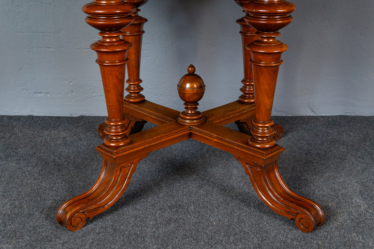 Antik Tisch Gründerzeit Blumen Bank Sofa Couch Alt Table MÖBLINGER 2411_2705