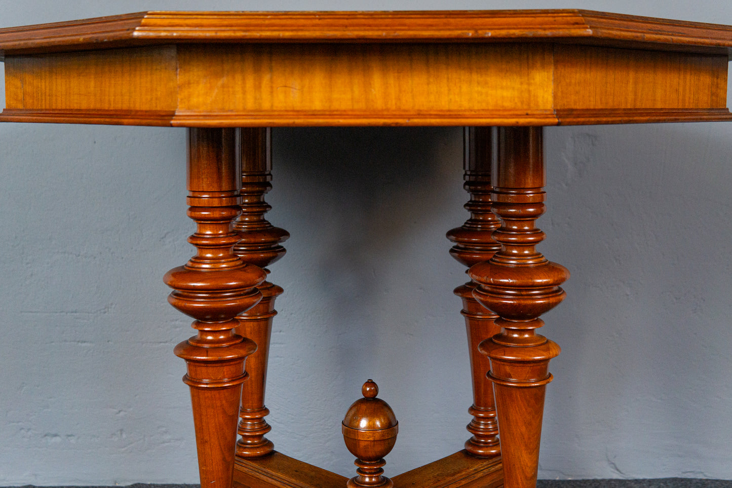 Antik Tisch Gründerzeit Blumen Bank Sofa Couch Alt Table MÖBLINGER 2411_2705