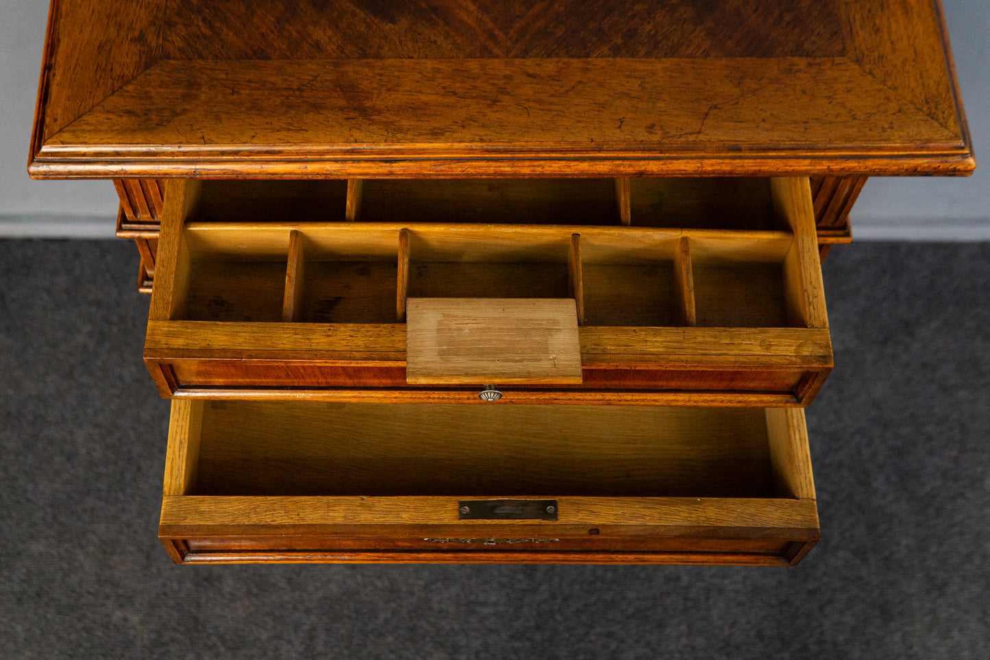 Gründerzeit Schrank Vintage Tisch Kommode Nähtisch Antik MÖBLINGER 2411_2801