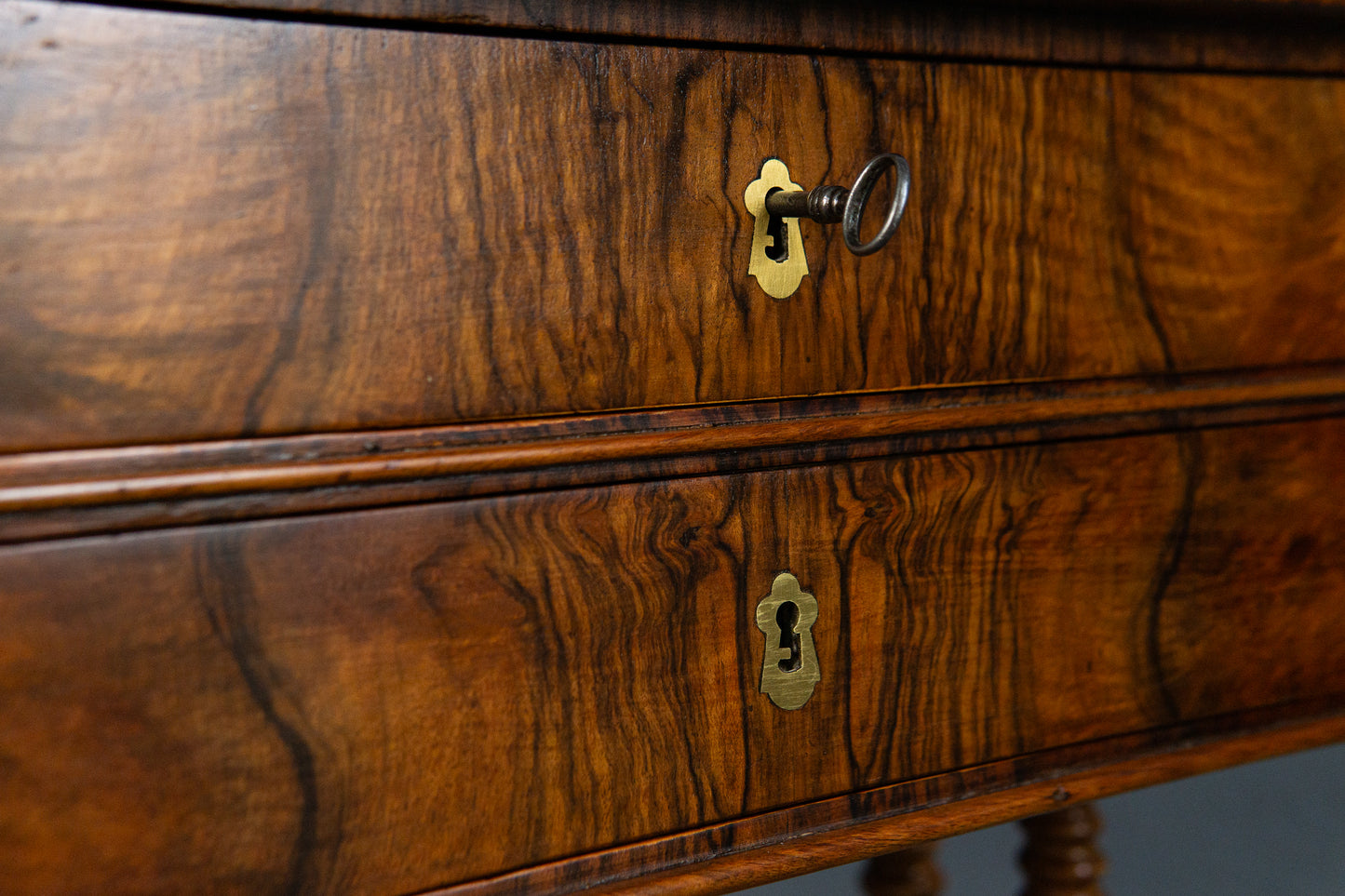 Antik Nähtisch Schrank Vintage Kommode Tisch Regal Alt MÖBLINGER 2412_0903