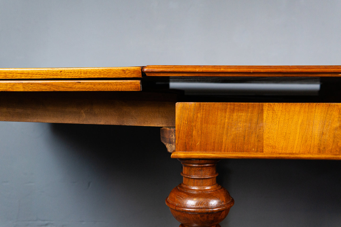 restau. Antiker Kulissentisch Tisch Table Tafel Stuhl Alt MÖBLINGER 2412_1106