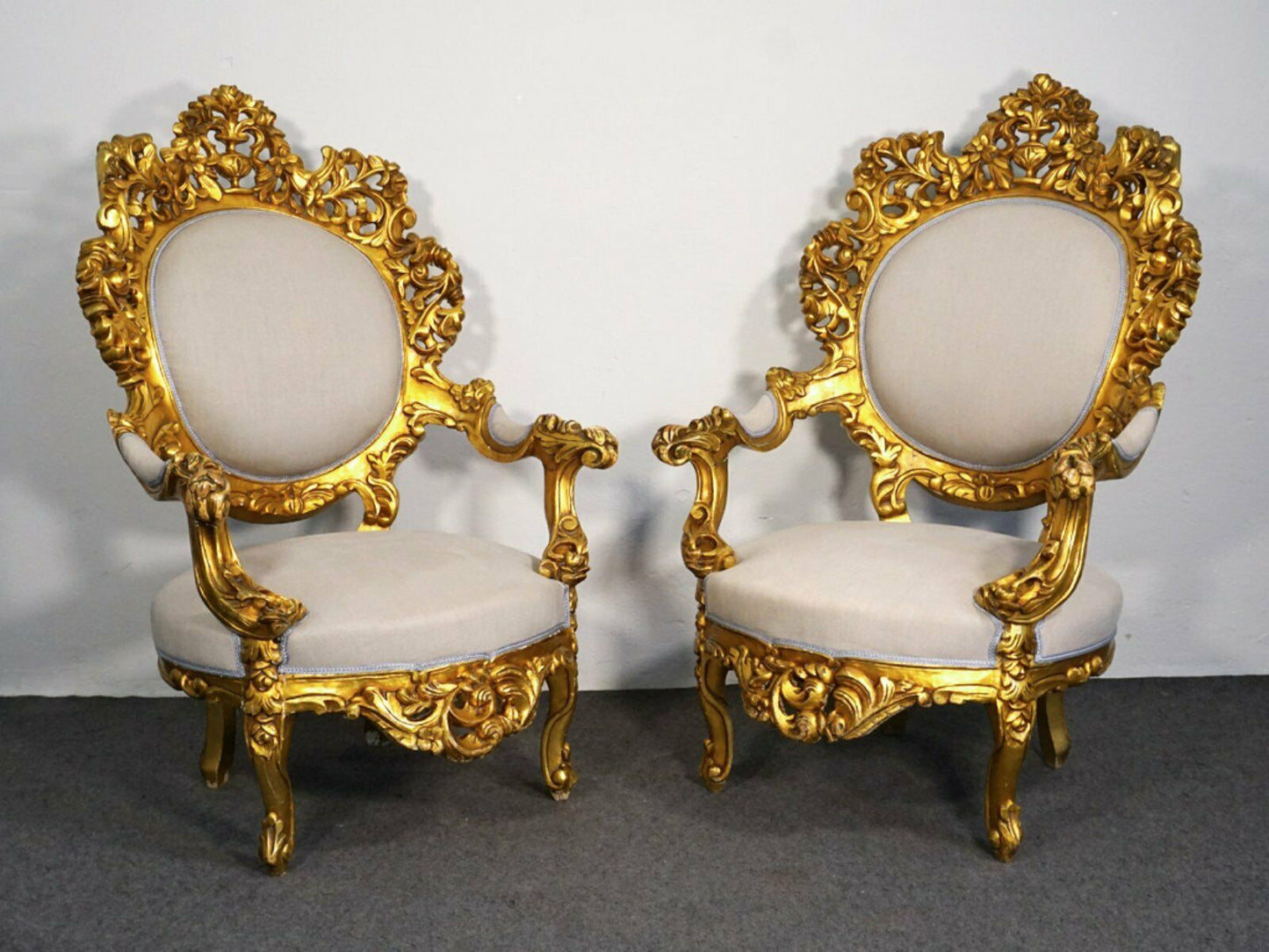 Thronsessel Sessel Couch Sofa Hochzeit Gold Alt Antik 2000_0038