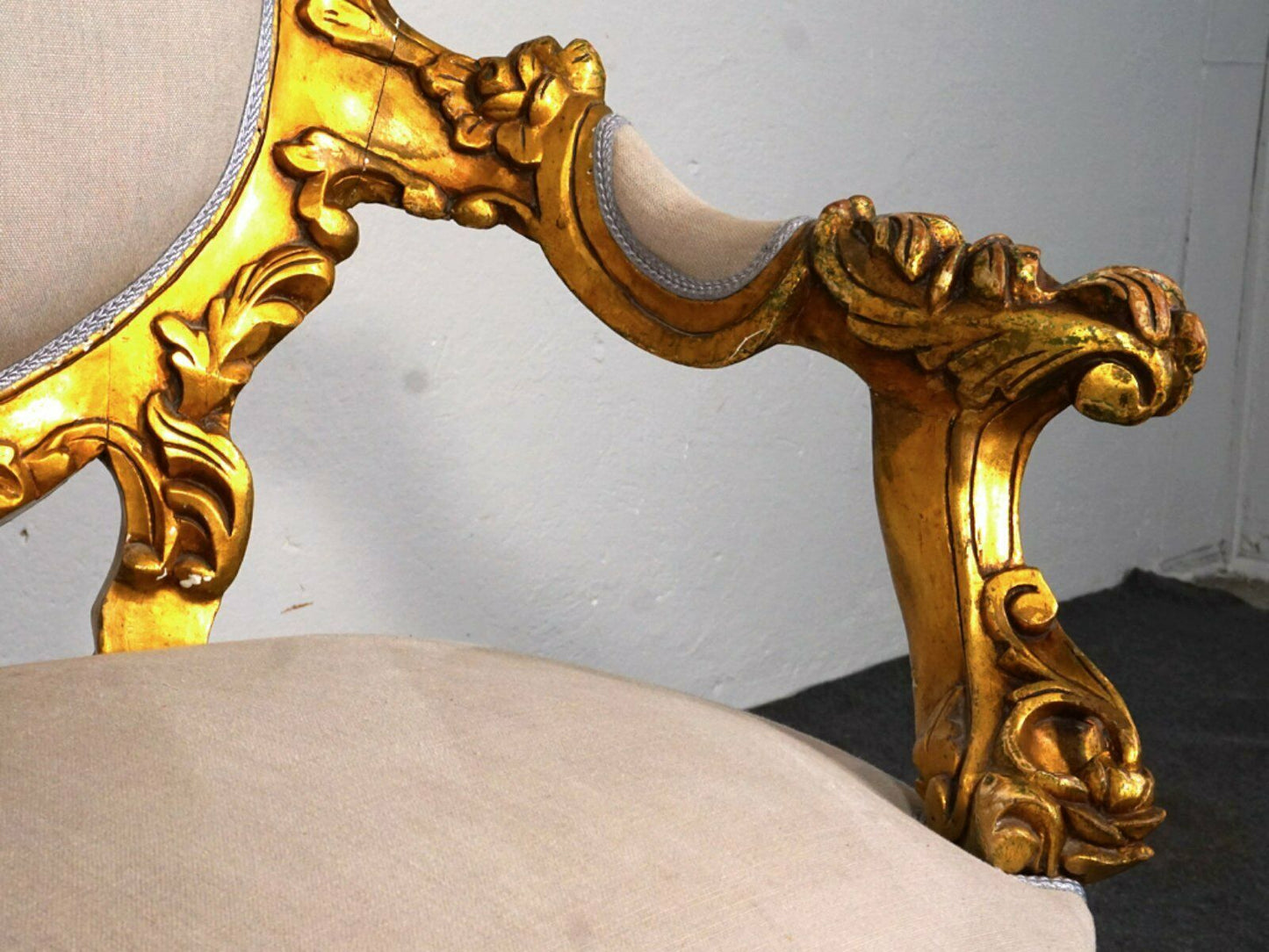 Thronsessel Sessel Couch Sofa Hochzeit Gold Alt Antik 2000_0038