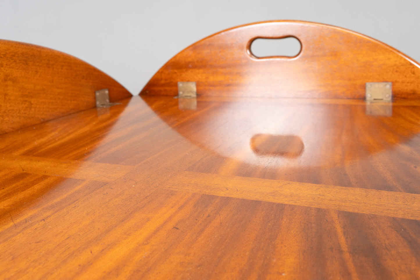 Butlers Tray im Englischen Stil, 2.Hälfte des 20.Jahrhunderts - Beistelltisch Tisch Sidetable Tabletttisch Alt Antik MÖBLINGER