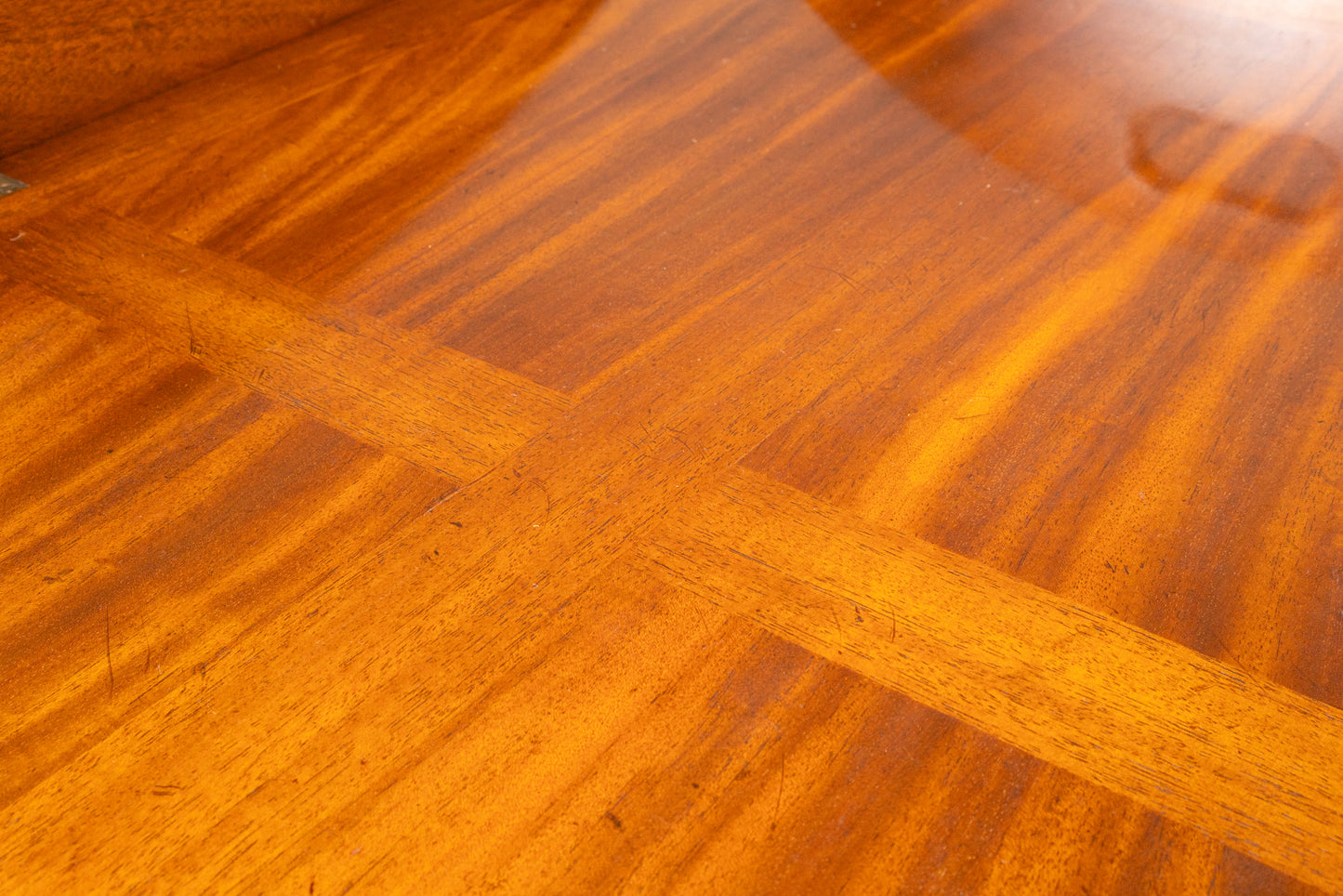 Butlers Tray im Englischen Stil, 2.Hälfte des 20.Jahrhunderts - Beistelltisch Tisch Sidetable Tabletttisch Alt Antik MÖBLINGER