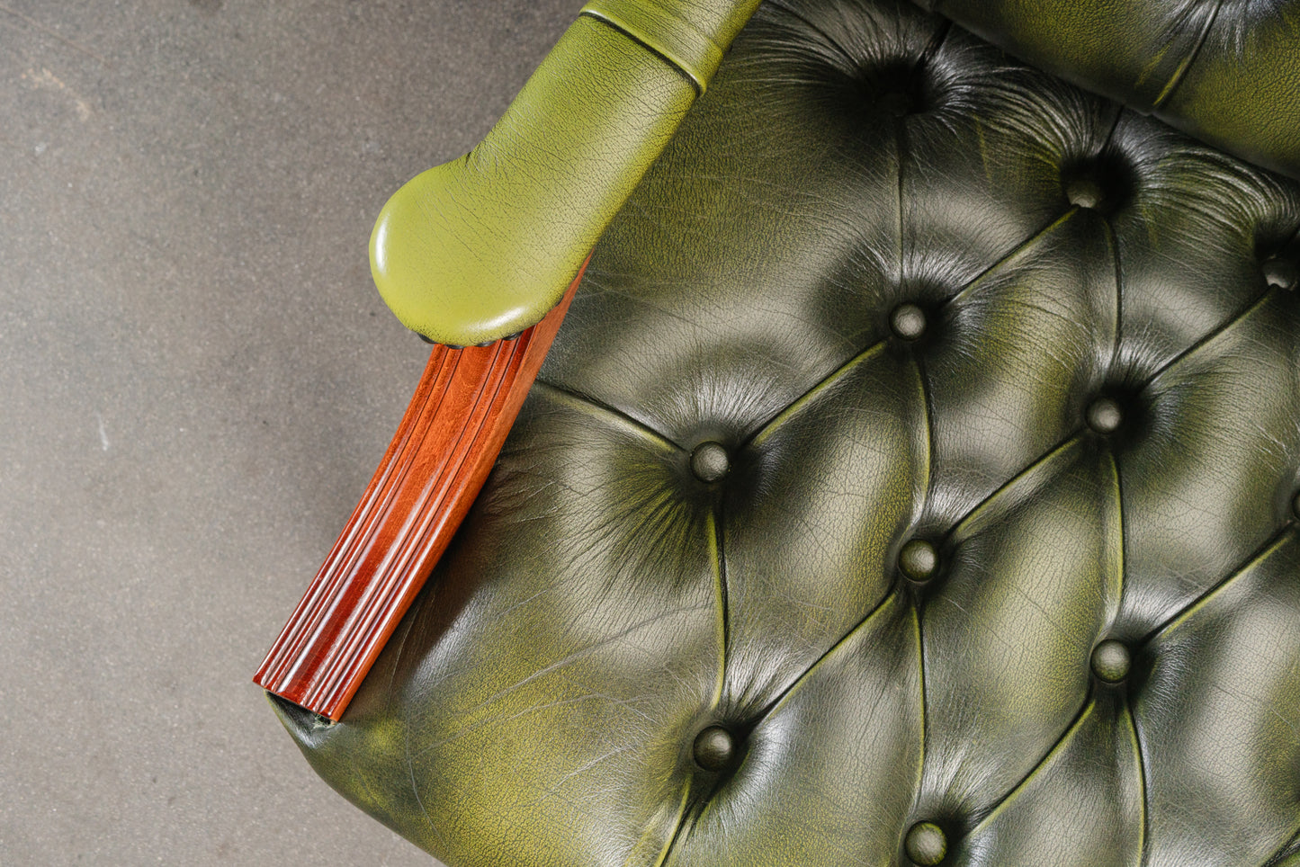 Armlehnensessel im Chesterfield Stil - Ledersessel Stuhl Chair Englischer Stil Lounge Clubsessel Alt Vintage MÖBLINGER