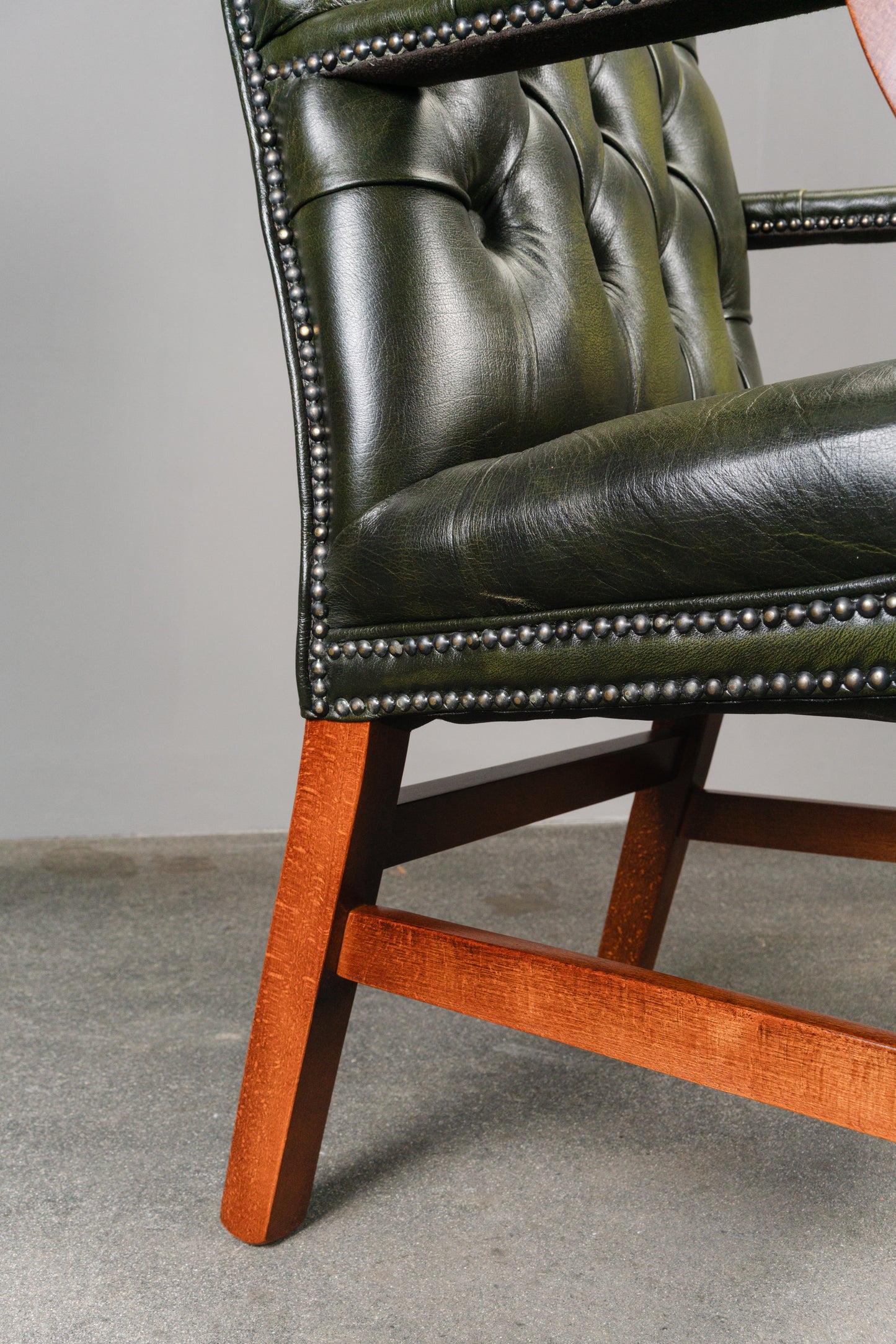 Armlehnensessel im Chesterfield Stil - Ledersessel Stuhl Chair Englischer Stil Lounge Clubsessel Alt Vintage MÖBLINGER