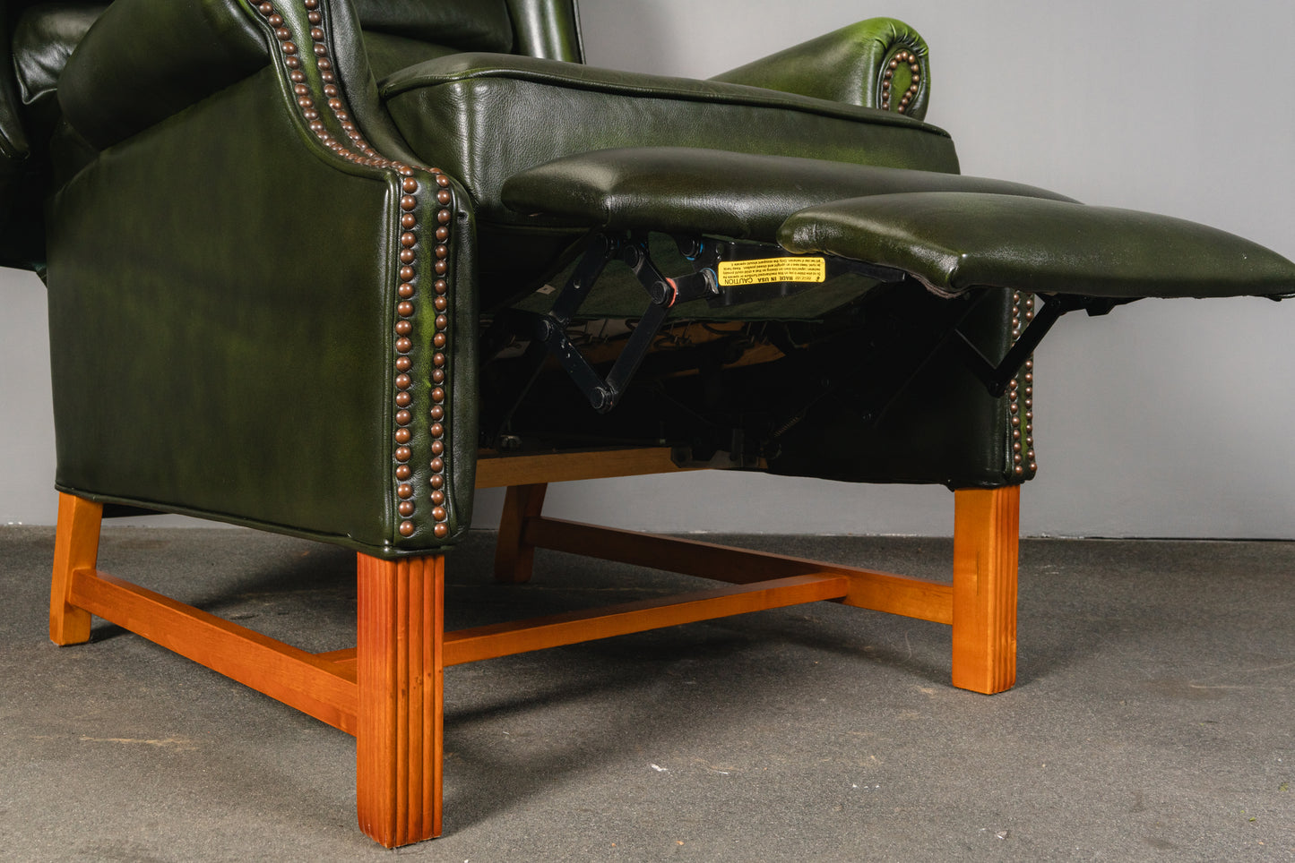 verstellbarer Ledersessel im Chesterfield Stil - Armlehnensessel Stuhl Chair Englischer Stil Lounge Clubsessel Alt Vintage MÖBLINGER