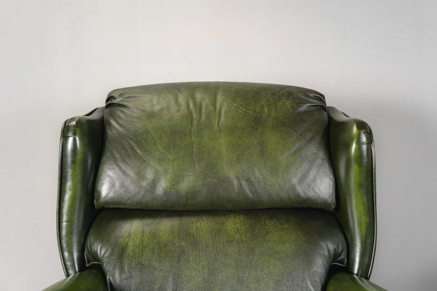 verstellbarer Ledersessel im Chesterfield Stil - Armlehnensessel Stuhl Chair Englischer Stil Lounge Clubsessel Alt Vintage MÖBLINGER