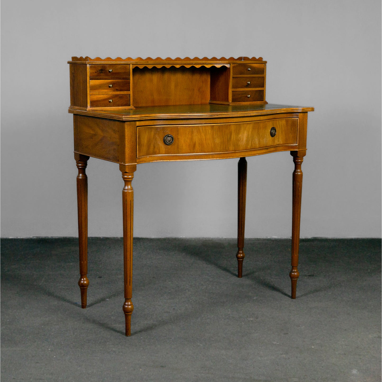 Eleganter Damensekretär im Englischen Stil -  Schreibtisch Sekretär Desk Büro Office Alt Vintage MÖBLINGER