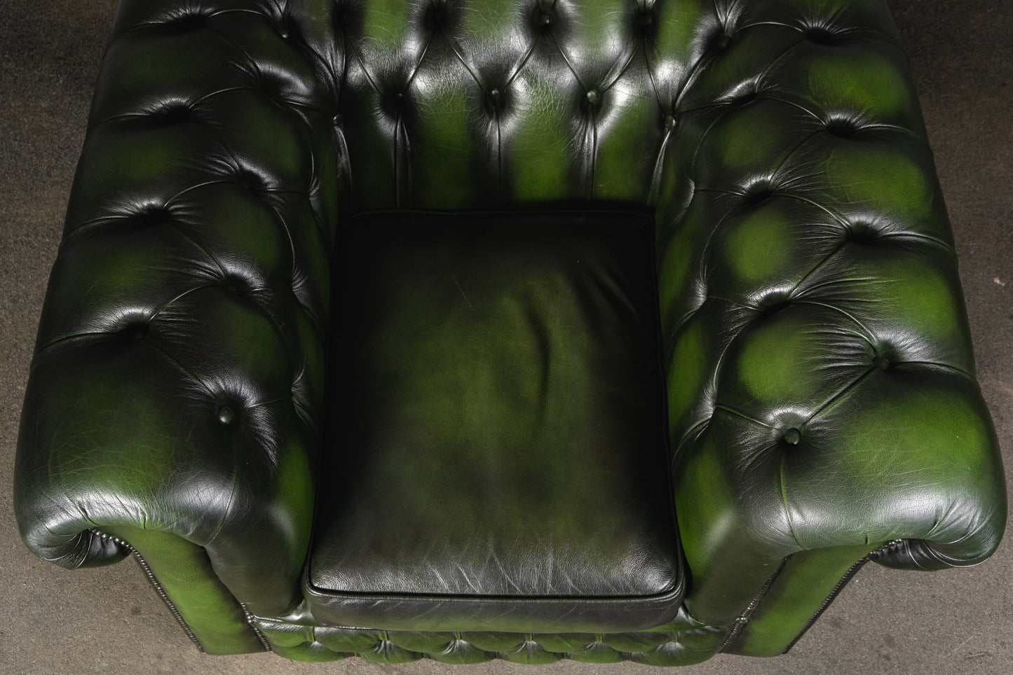 Loungesessel im Chesterfield Stil - Sessel Chair Lounge Loungechair Alt Vintage MÖBLINGER