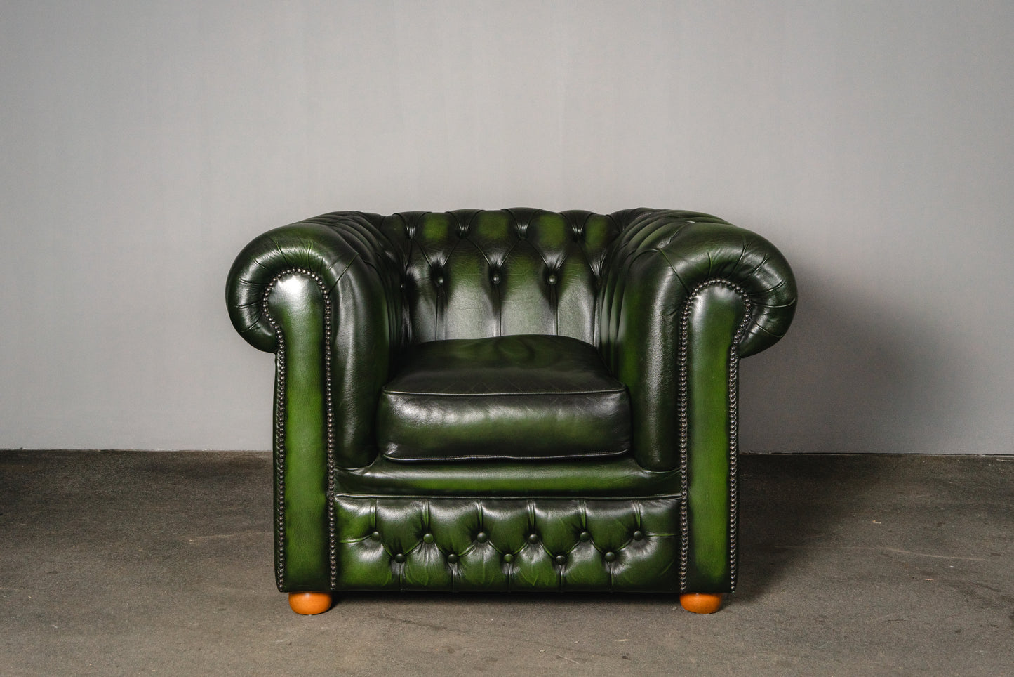 Loungesessel im Chesterfield Stil - Sessel Chair Lounge Loungechair Alt Vintage MÖBLINGER