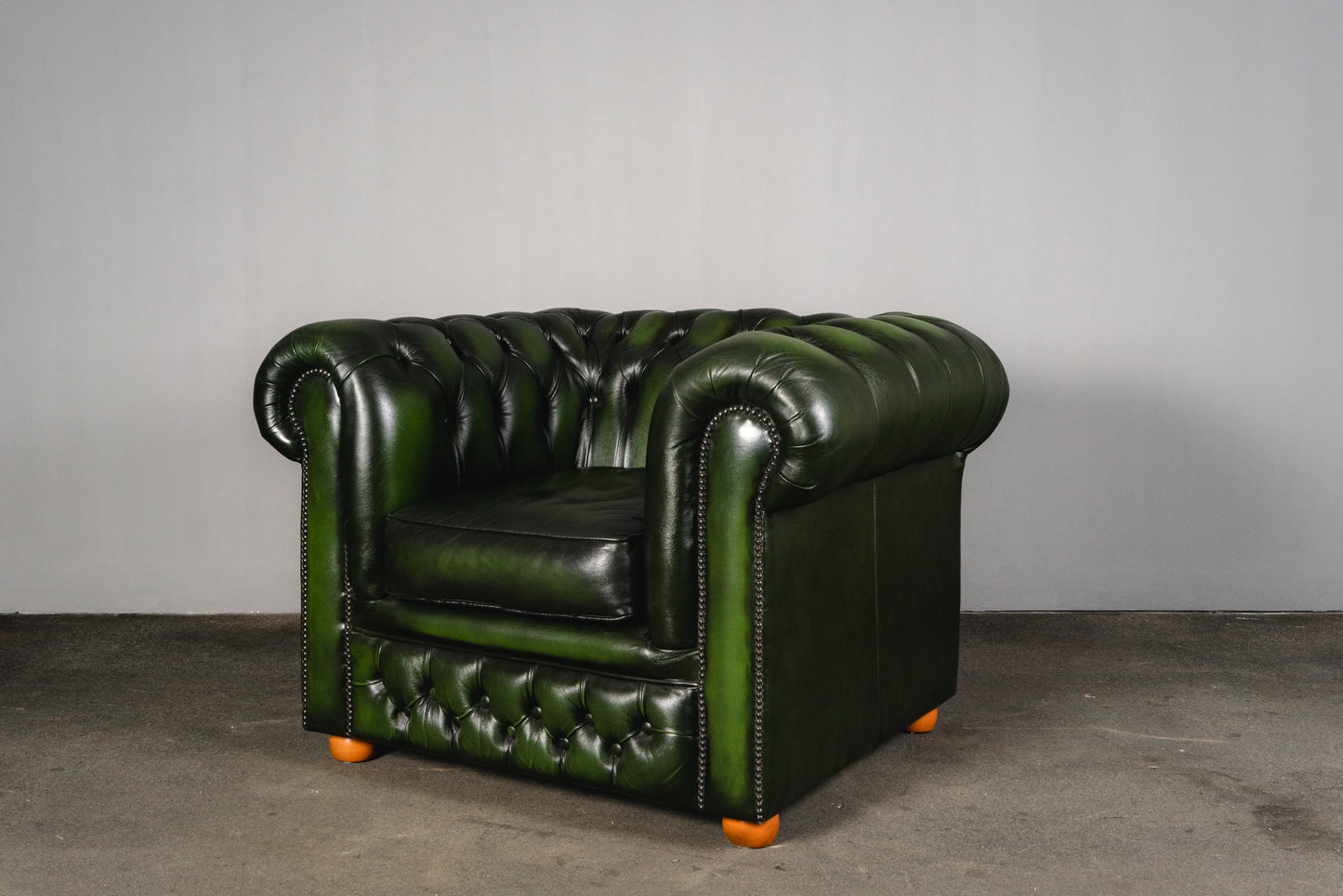 Loungesessel im Chesterfield Stil - Sessel Chair Lounge Loungechair Alt Vintage MÖBLINGER